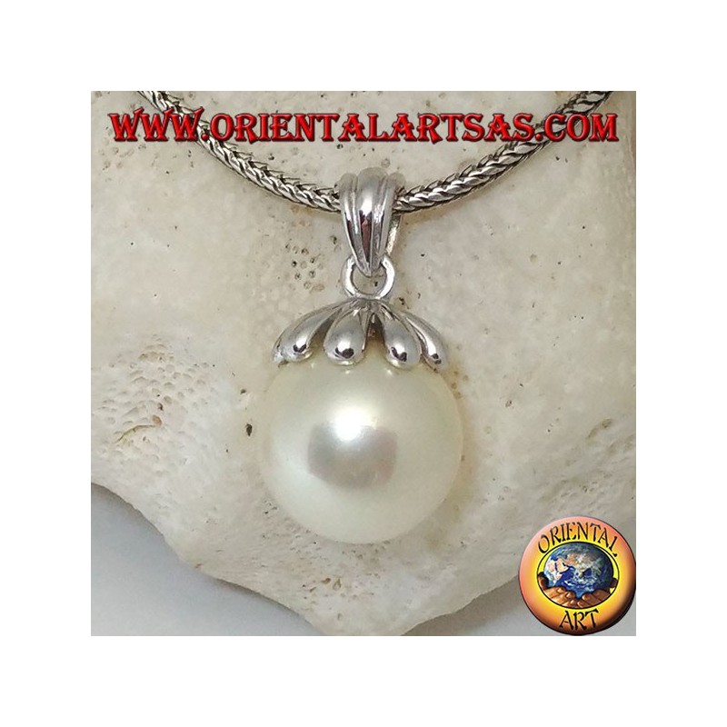 Silberanhänger mit riesiger Süßwasserperle und Blattkappe