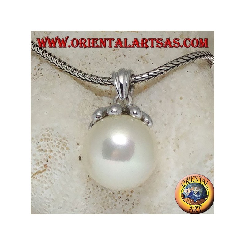 Pendentif en argent avec perle d'eau douce géante et capuchon de feuille