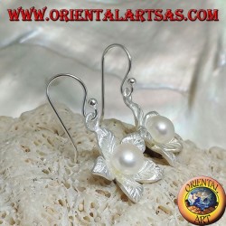 Boucles d'oreilles en argent avec feuille en forme de pendentif étoile en satin et perle d'eau blanche
