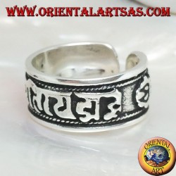 Silberbandring mit tibetischem Mantra OM MANI PADME HUM im Relief (Freesize)