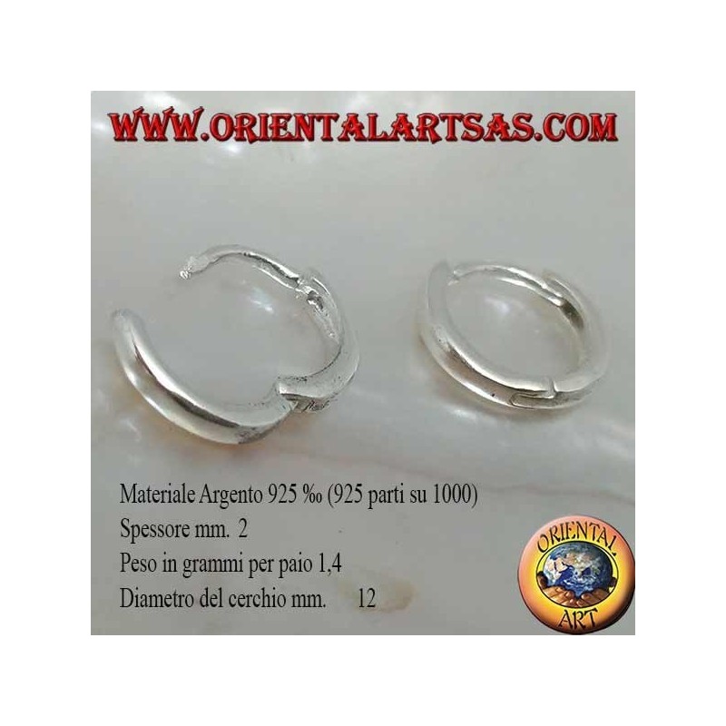 Boucle d'oreille simple en argent et fermeture à pression 2 x 12 mm