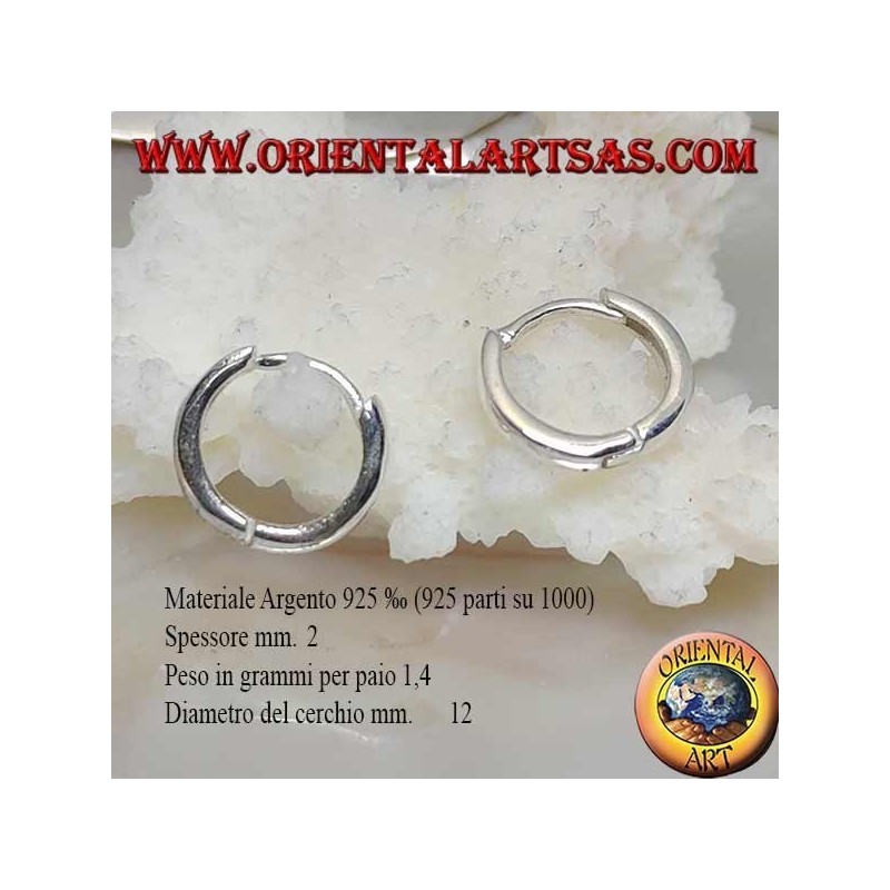 Boucle d'oreille simple en argent et fermeture à pression 2 x 12 mm