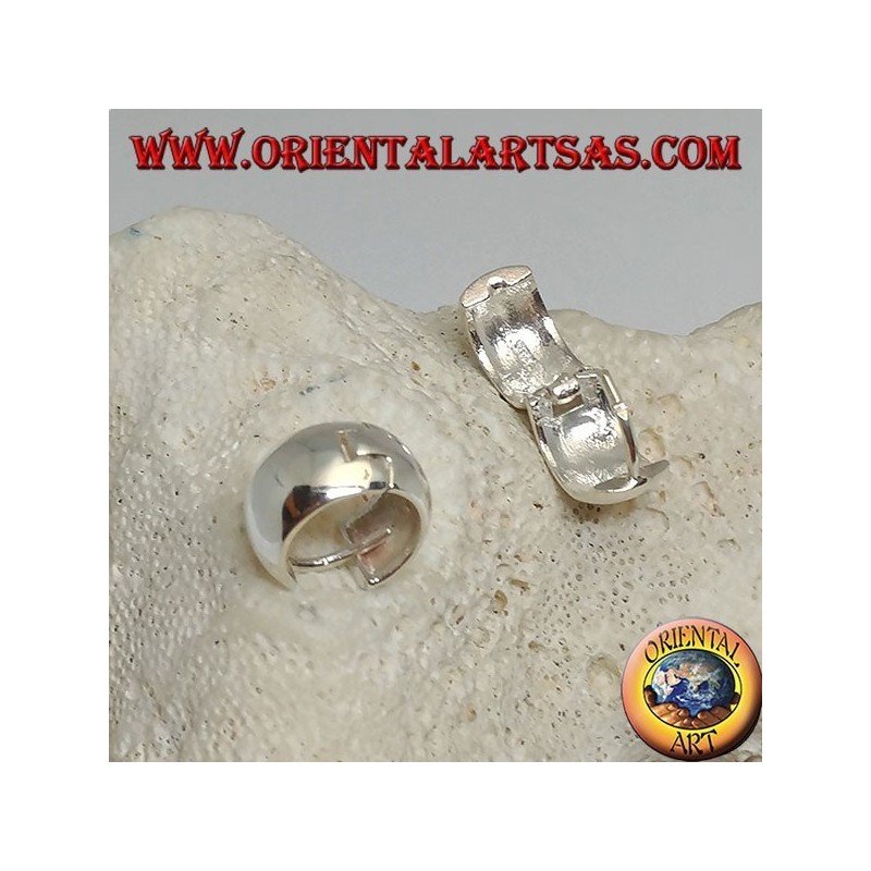 Abgerundeter einfacher Creolen-Silberohrring und 8 x 14 mm Druckknopfverschluss