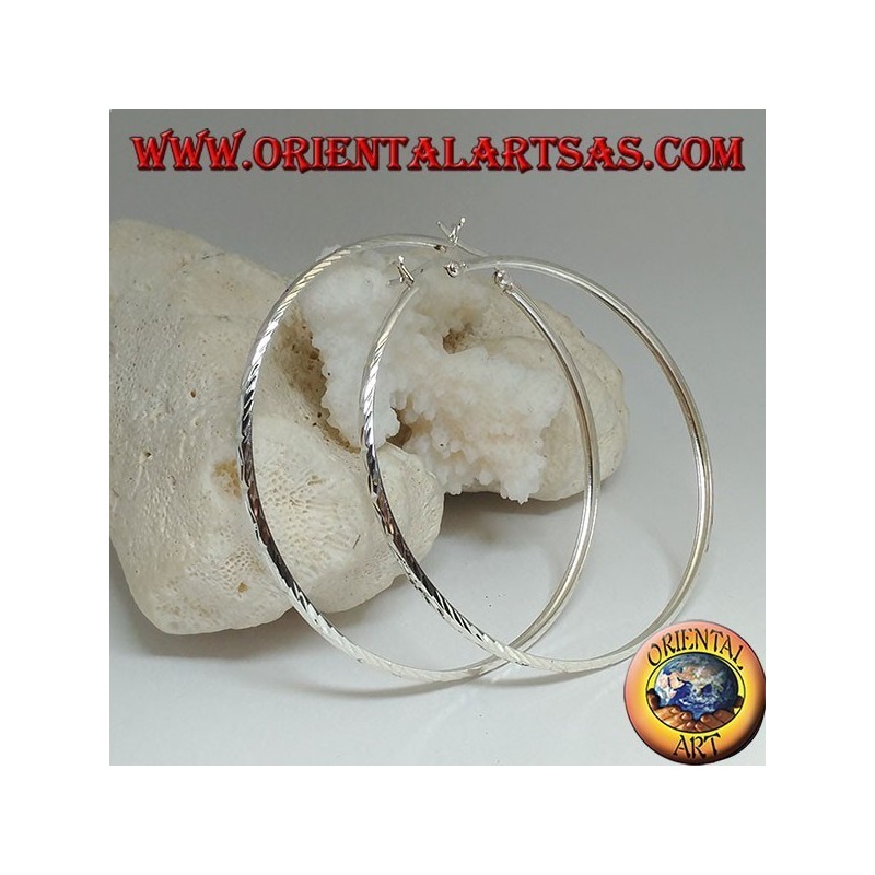 Simple crushed diamond hoop silver earrings with 65 mm lever clasp