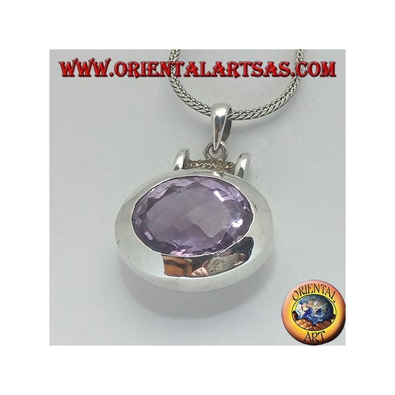 Ciondolo in argento con una splendida grande ametista naturale ovale sfacettata su montatura liscia orizzontale