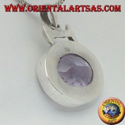 Silberanhänger mit einem prächtigen großen facettierten ovalen natürlichen Amethyst auf einer glatten horizontalen Einstellung