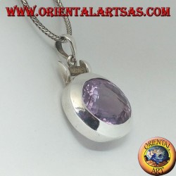 Silberanhänger mit einem prächtigen großen facettierten ovalen natürlichen Amethyst auf einer glatten horizontalen Einstellung