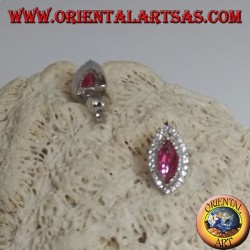 Boucles d'oreilles en argent avec rubis navette synthétiques serties de zircons blancs