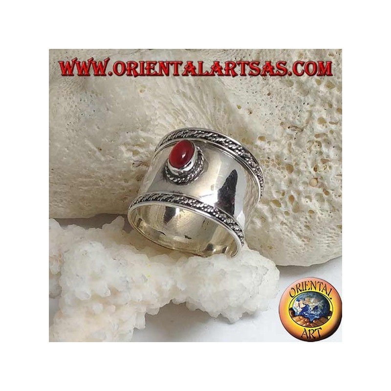 Bague en argent à large bande avec cornaline ovale et tissage de contour, Bali