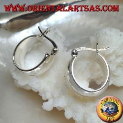 Boucle d'oreille simple ovale en argent avec fermeture à levier 18 x 16 x 8 mm