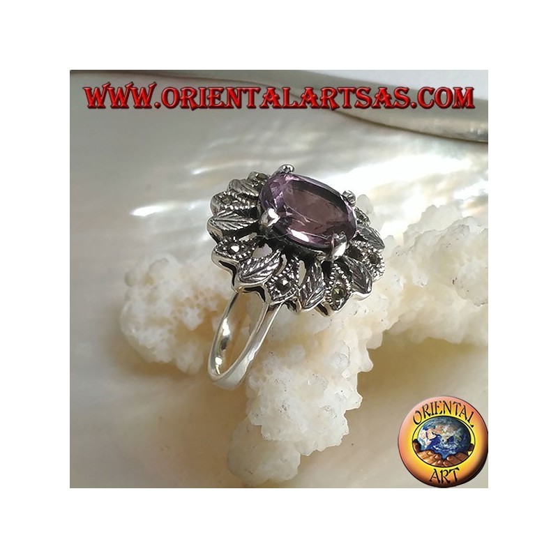 Bague en argent avec améthyste naturelle ovale sertie de feuilles d'argent et de marcassite