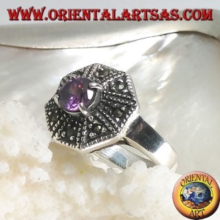 Anello in argento ottagonale con zircone color ametista tondo e marcassite