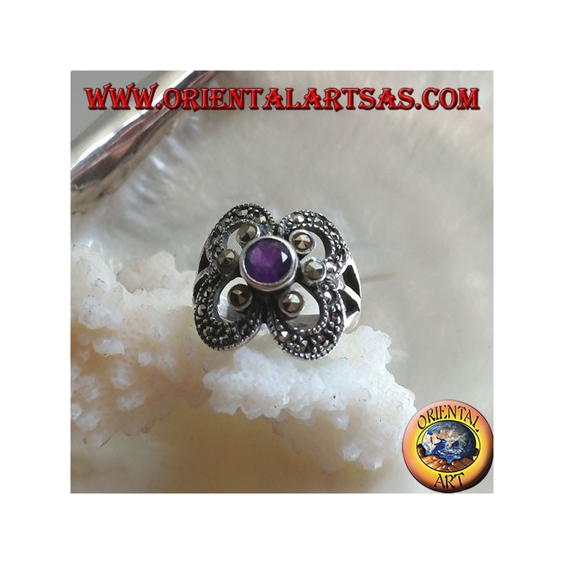 Silberring mit rundem natürlichem Amethyst, umgeben von Markasiten auf einer Kreisfassung