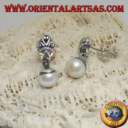 Boucles d'oreilles lobe en argent avec couronne et pendentif blanc perle d'eau douce
