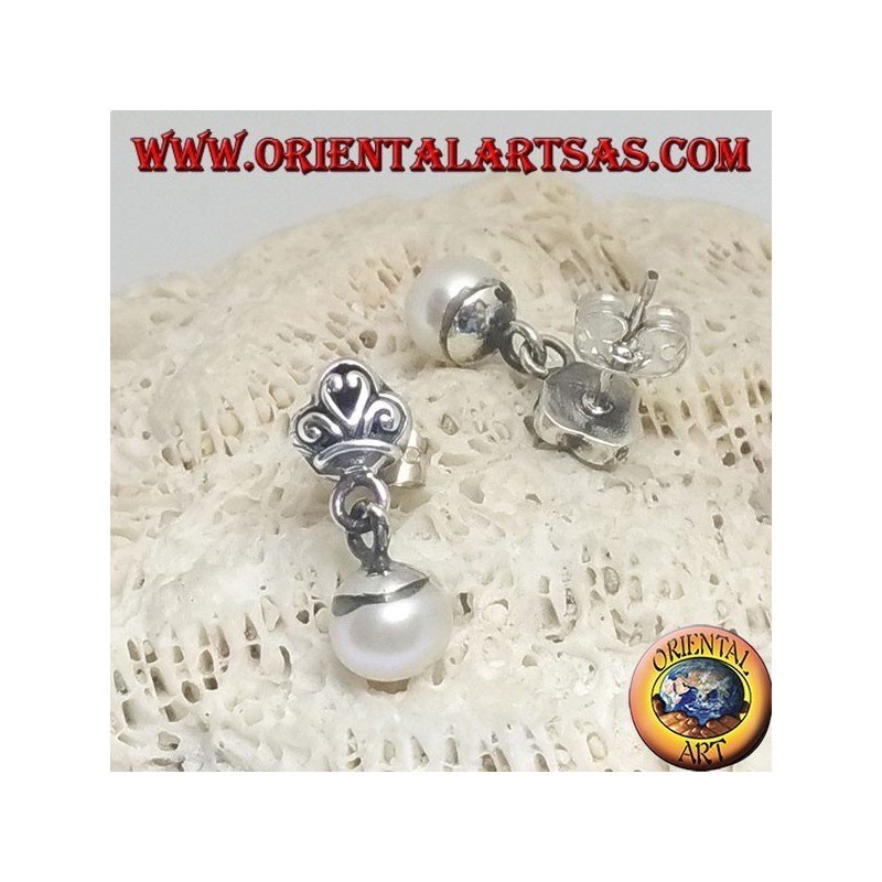 Silver lobe earrings with crown and white pendant freshwater pearl