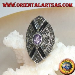 Shuttle anillo de plata tachonado de marcasita con cruz de ónice y amatista ovalada natural central
