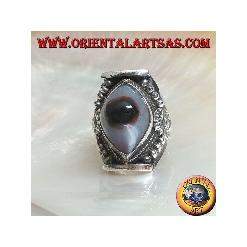 Bague en argent avec agate oeil Shiva ovale bicolore sur monture népalaise