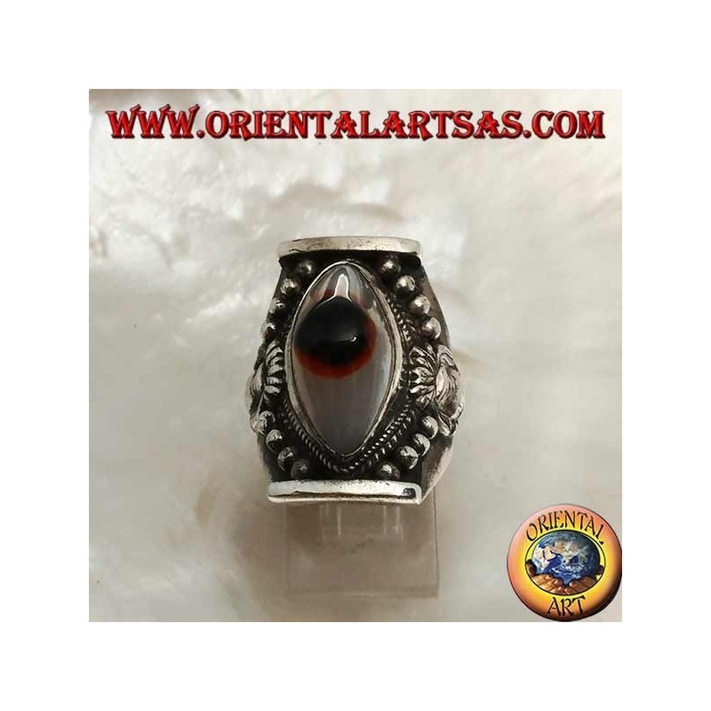 Bague en argent saillante ovale bicolore ovale avec oeil Agate Shiva sur monture népalaise