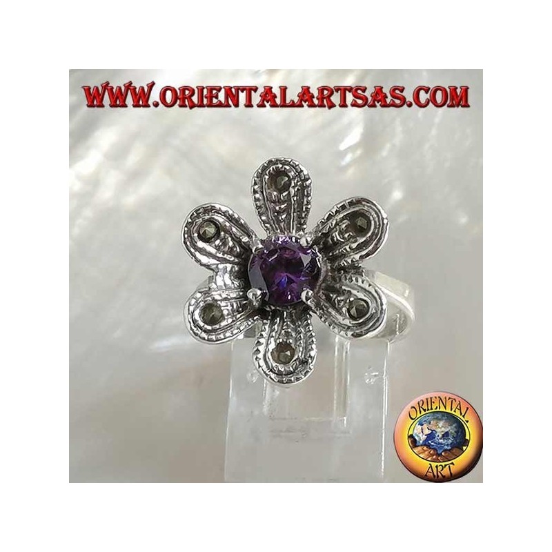 Silberring in Form einer Blume "Stern von Bethlehem" mit rundem Amethyst und marcasitfarbenem Zirkon