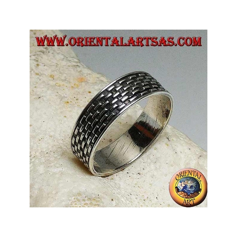 Ring in silver with engraved bas-relief rectangle checkerboard