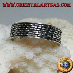 Ring in silver with engraved bas-relief rectangle checkerboard