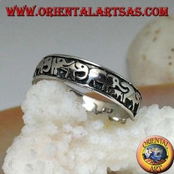 Ring in silver with elephants in a row in high relief