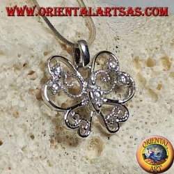 Pendentif papillon en argent aux ailes stylisées avec une ligne fine et ajourée sertie de zircons ronds