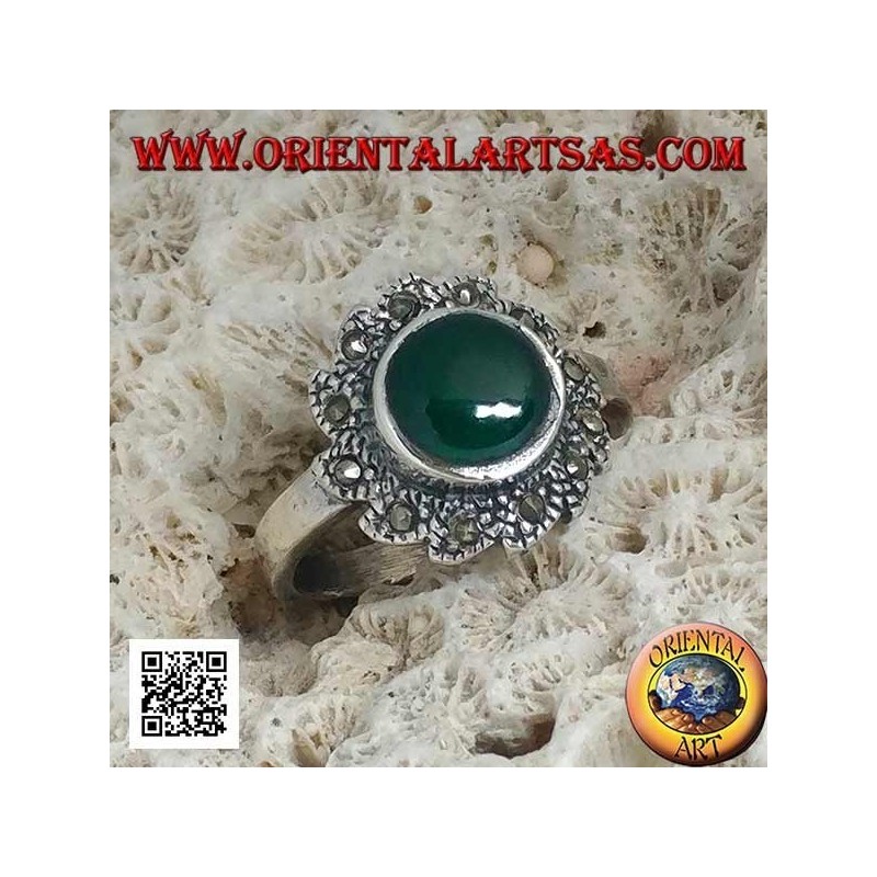 Silver ring with round green agate surrounded by marcasite arranged in a vortex