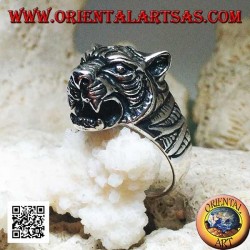 Solid silver ring with large prominent protruding tiger head