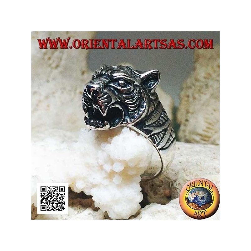 Anillo de plata maciza con gran cabeza prominente de tigre que sobresale