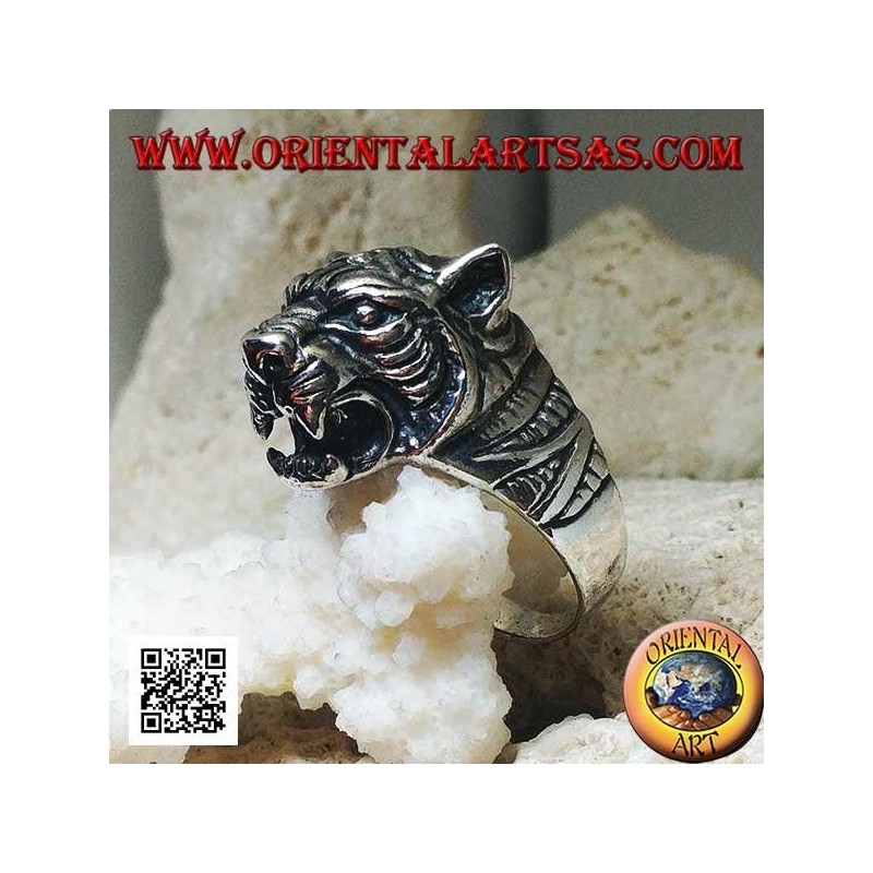 Anello in argento massiccio con grande testa di tigre imponente sporgente