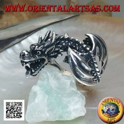 Silver ring, wyvern dragon in flight and tilted head