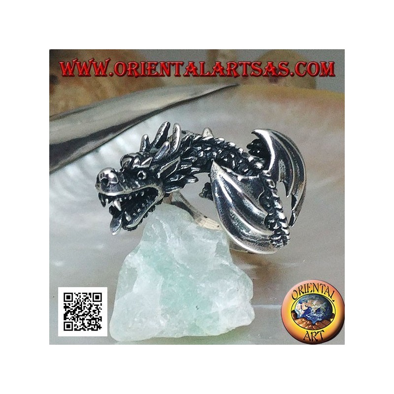 Silberring, Wyvern-Drache im Flug und geneigter Kopf