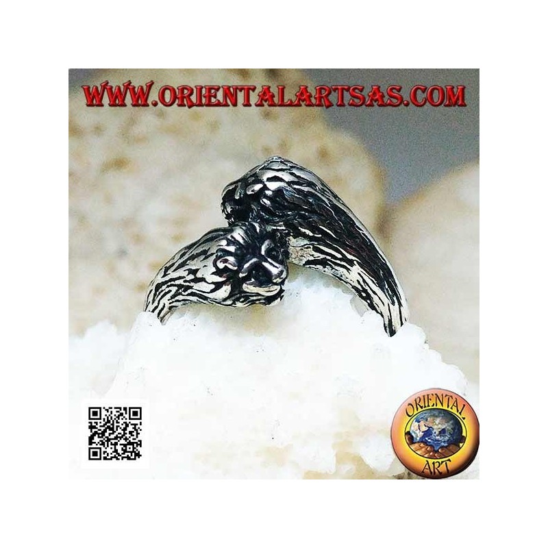Anello in argento coppia di teste di leone e leonessa innamorati che si incontrano