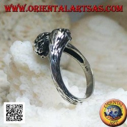 Bague en argent couple de têtes de lion et de lionne amoureuse qui se rencontrent