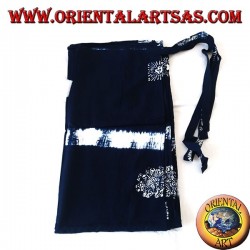 Pantapareo unisex azul largo con diseños blancos de bandas horizontales y soles estilizados.