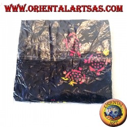 Blauer Pareo-Rock mit warmen Farbzeichnungen von Schildkröten