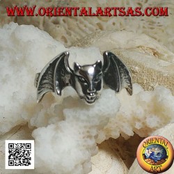 Bague en argent, tête de diable avec des ailes de chauve-souris