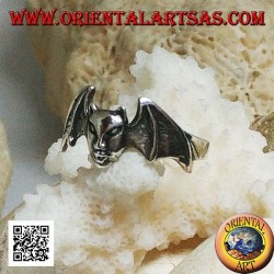 Bague en argent, tête de diable avec des ailes de chauve-souris