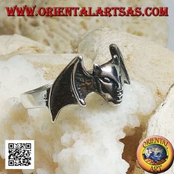 Bague en argent, tête de diable avec des ailes de chauve-souris
