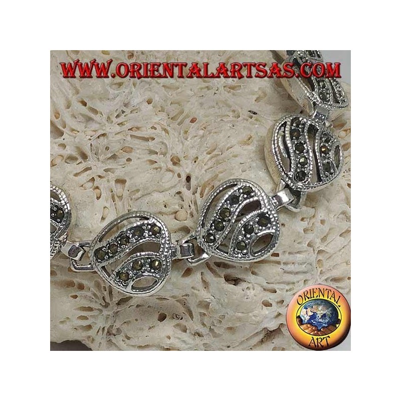Pulsera de plata con 11 corazones calados con dos líneas onduladas tachonadas con marcasita