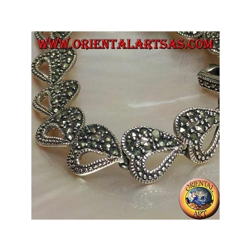 Bracciale in argento con 18 cuori per metà traforati e per metà tempestati di marcassite
