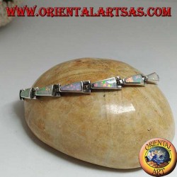 Silberarmband mit 13 gleichschenkligen Trapezoiden aus Harlekinopal