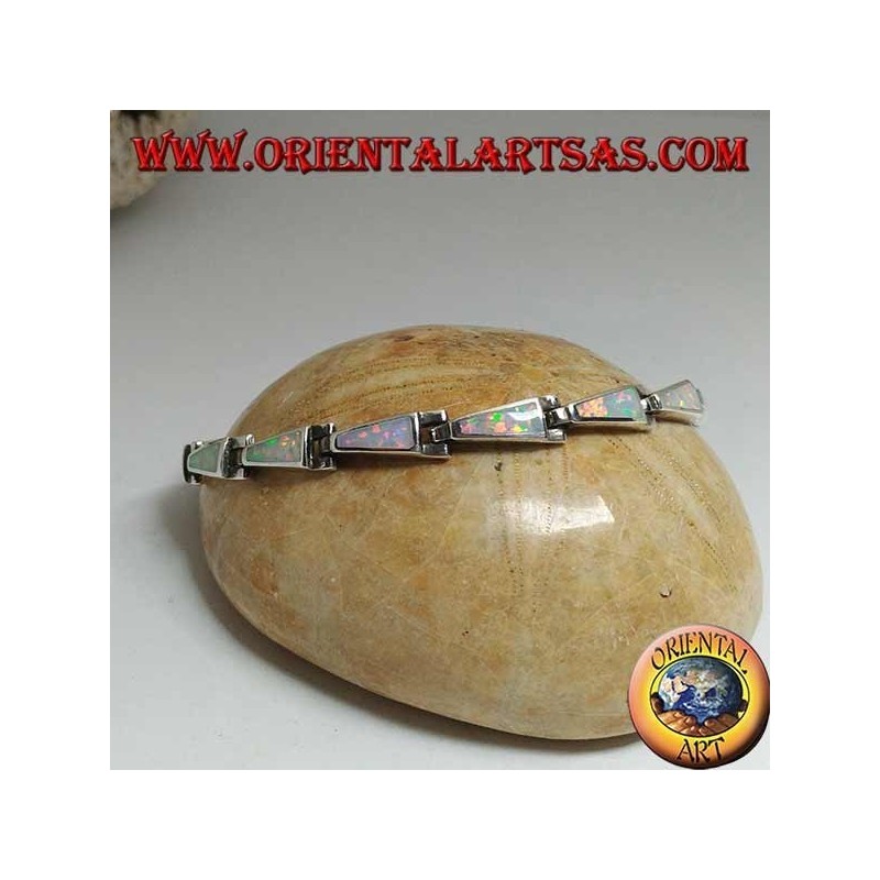 Silberarmband mit 13 gleichschenkligen Trapezoiden aus Harlekinopal