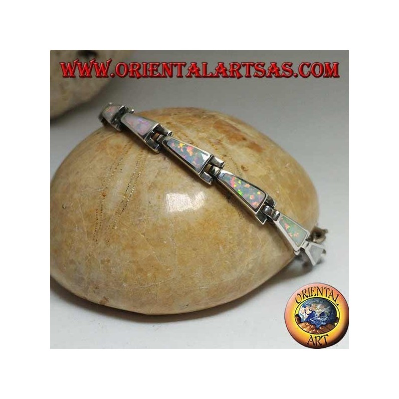 Bracelet en argent avec 13 trapèzes isocèles allongés en opale arlequin