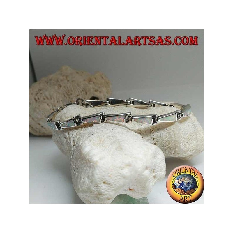 Bracciale in argento con 13 trapezi isosceli allungati in opale arlecchino