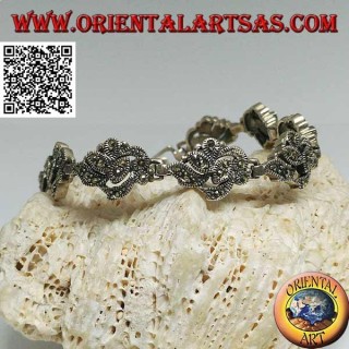 Bracelet en argent avec 9 entrelacs de feuilles parsemés de marcassite