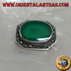 Elongated octagon shaped silver brooch with large oval green agate surrounded by marcasite