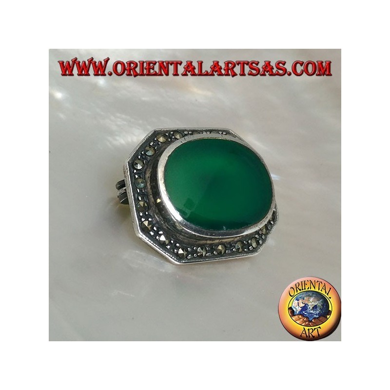 Elongated octagon shaped silver brooch with large oval green agate surrounded by marcasite