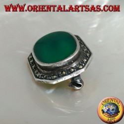 Elongated octagon shaped silver brooch with large oval green agate surrounded by marcasite